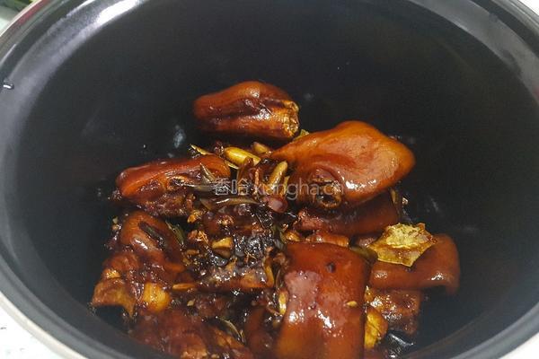 香菇花生炖猪蹄的做法图解16