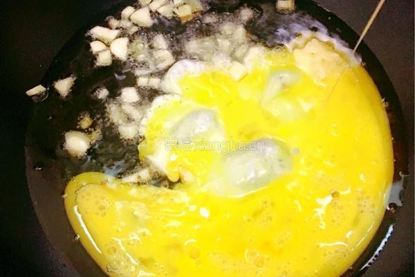 豆芽炒鸡蛋的做法图解3