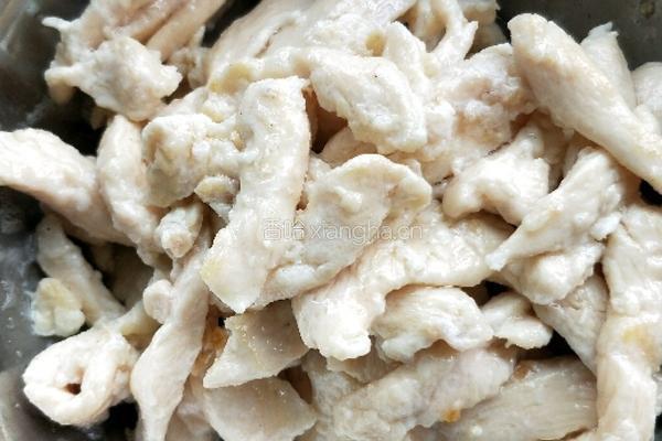 麻辣鸡胸肉的做法图解3