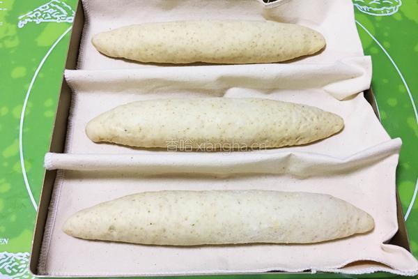 麦香红枣芝麻包的做法图解18