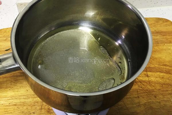 10寸香蕉泥戚风蛋糕的做法图解3