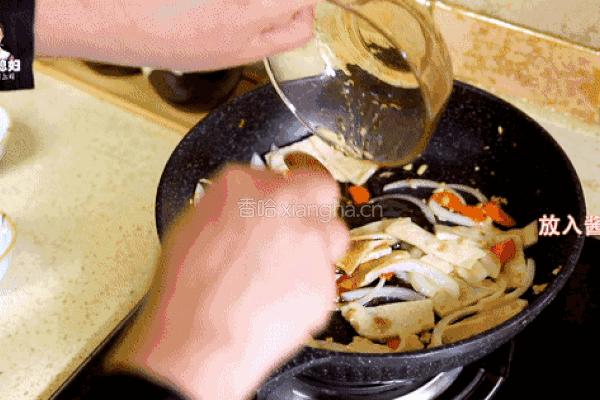 韩式炒鱼饼的做法原来可以这么多而且还很简单哦！的做法图解12
