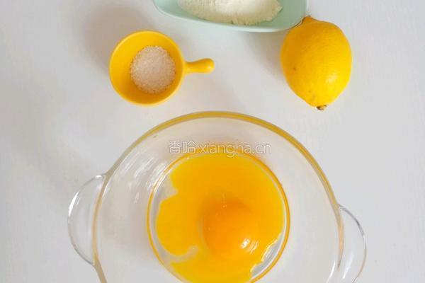 蛋黄溶豆的做法图解1