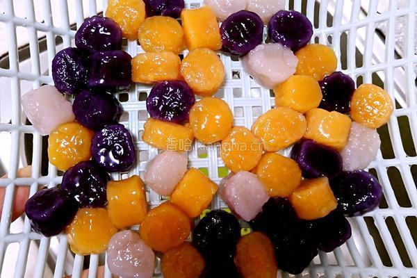 椰汁红豆薏米芋圆芒果露的做法图解2