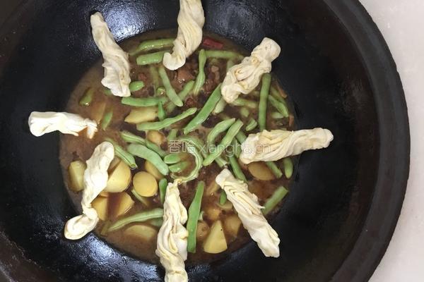 土豆豆角一锅出的做法图解12