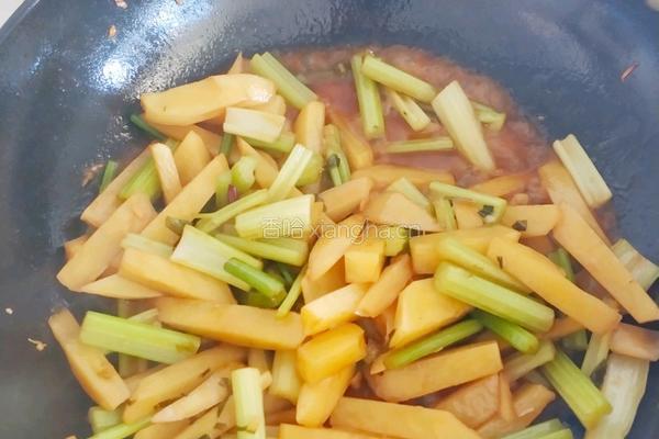 芹菜土豆条的做法图解5