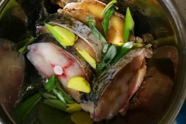干锅鱼头的做法图解3