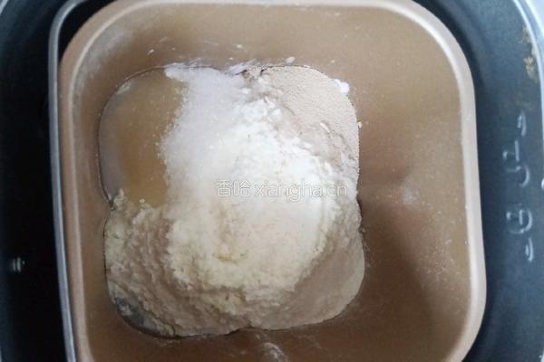 肉松面包卷的做法图解1