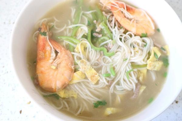 青椒肉丝鲜虾面的做法图解11