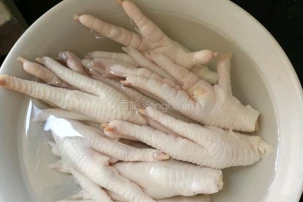 卤鸡爪的做法图解1