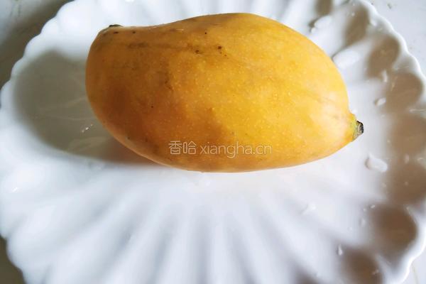 芒果玫瑰花的做法图解3