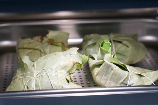 荷叶糯米鸡的做法图解6