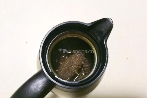 热水瓶水发海参的做法图解5