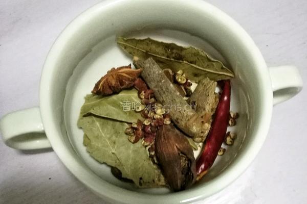 水煮花生的做法图解3