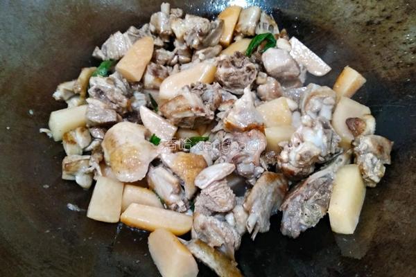 酸萝卜老鸭汤的做法图解13