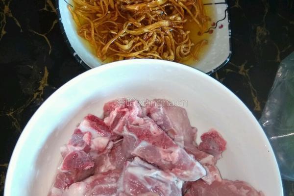 虫草龙骨汤的做法图解1
