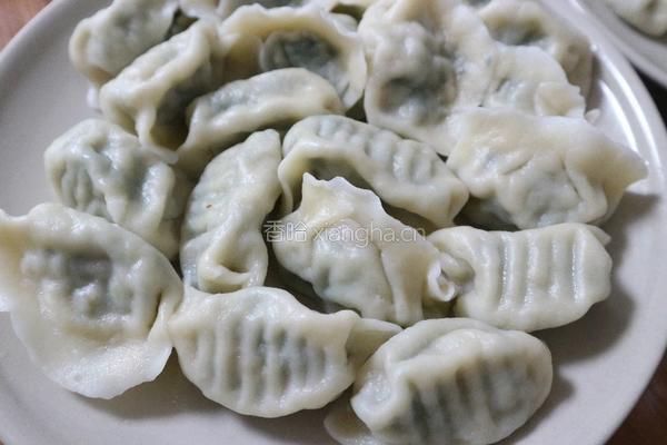 小白菜猪肉饺子的做法图解4