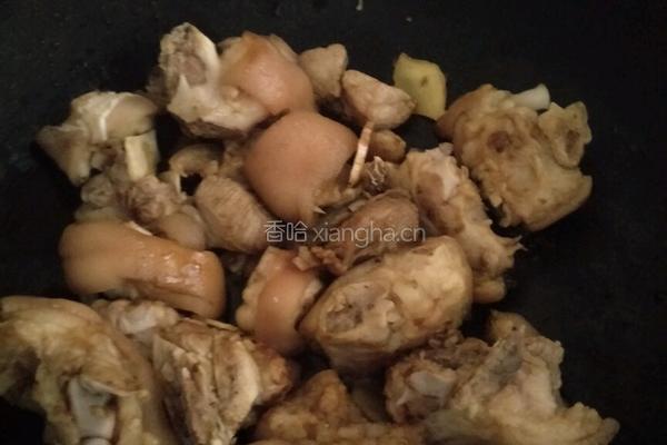 黄豆焖猪蹄的做法图解3