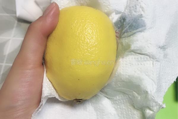 蜂蜜柠檬百香果的做法图解2