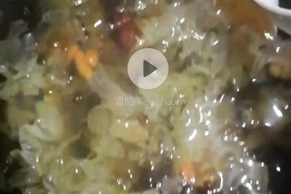 牛奶炖桃胶的做法图解6
