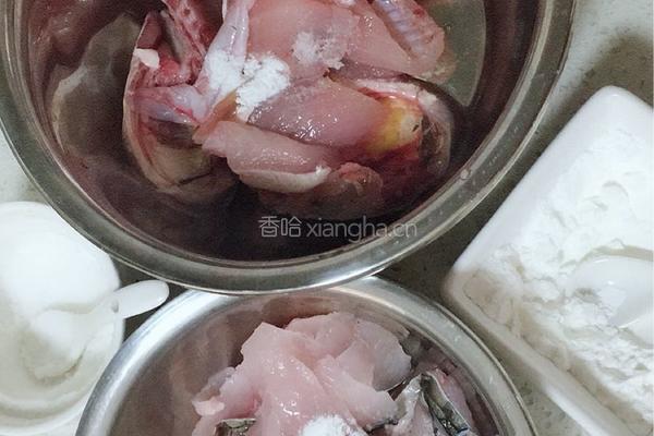 酸菜鱼的做法图解1