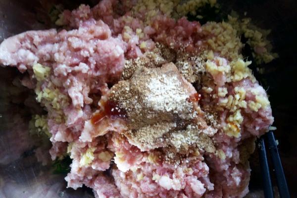 茴香猪肉馅水饺的做法图解5