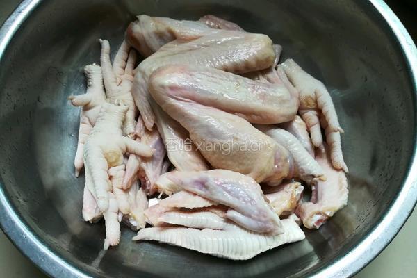 卤荤菜（鸡翅鸡爪）的做法图解2