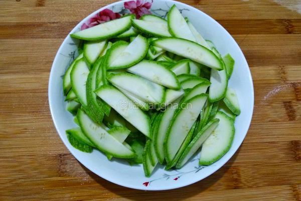 青红椒西葫芦炒肉片的做法图解8