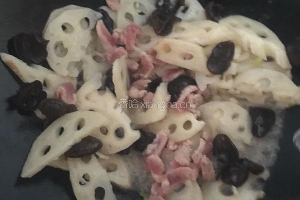 莲藕木耳炒肉的做法图解7