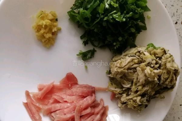 酸菜肉丝面的做法图解1