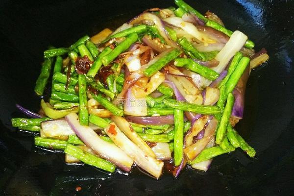 茄子烧豆角的做法图解7