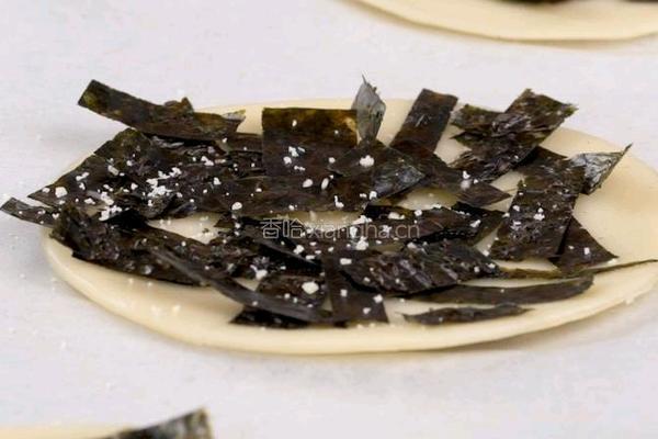 饺子皮变身芝士脆饼的做法图解4