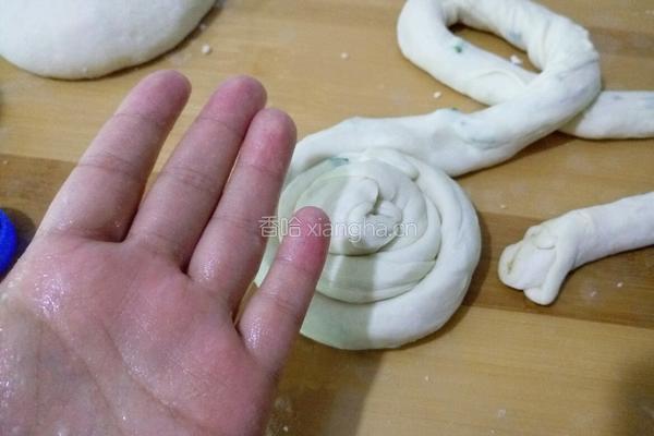 蒜苗发面千层饼的做法图解12