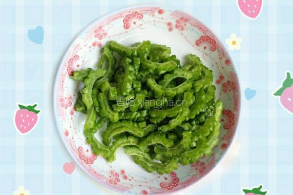 凉拌雪碧苦瓜的做法图解4