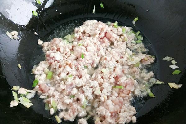 炸酱面的做法图解3