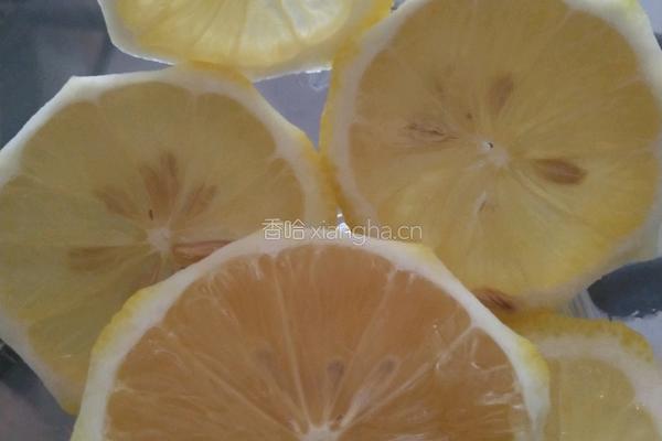 冰糖苹果柠檬水的做法图解2