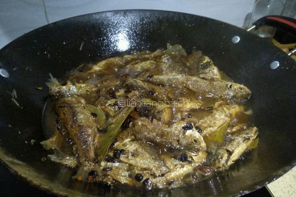 豆鼓河鱼的做法图解10