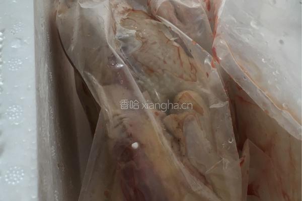 椰子鸡汤的做法图解1