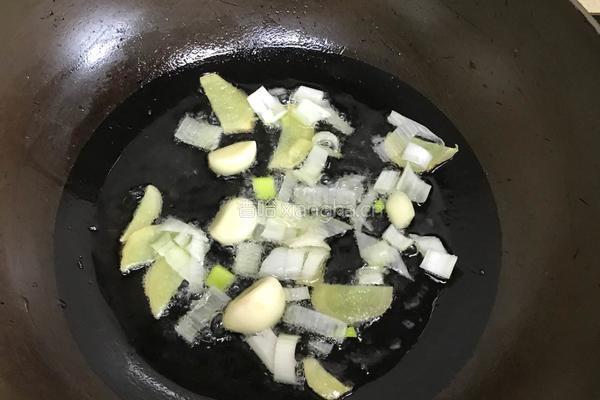 肉片白菜豆腐泡汤 的做法图解8