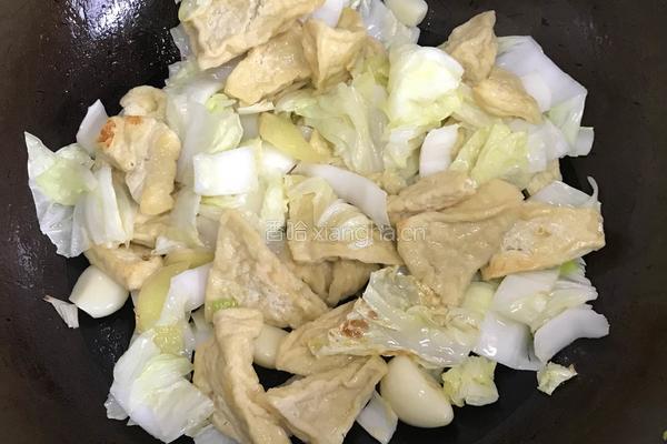 肉片白菜豆腐泡汤 的做法图解10