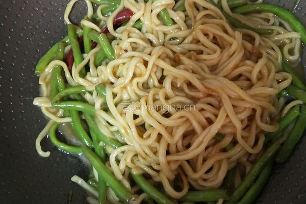 豆角焖面的做法图解11