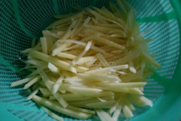 胡萝卜炒土豆丝的做法图解6