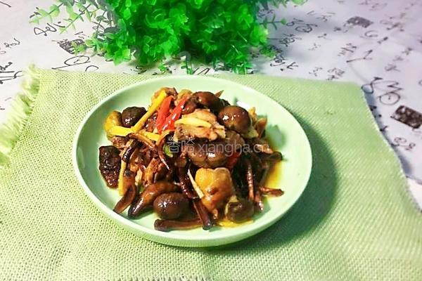柳树蘑菇烧鸡肉(加板粟版)的做法图解1