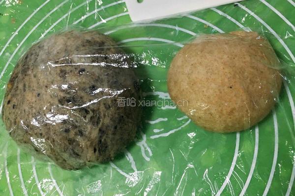 芝麻核桃黑麦包的做法图解16