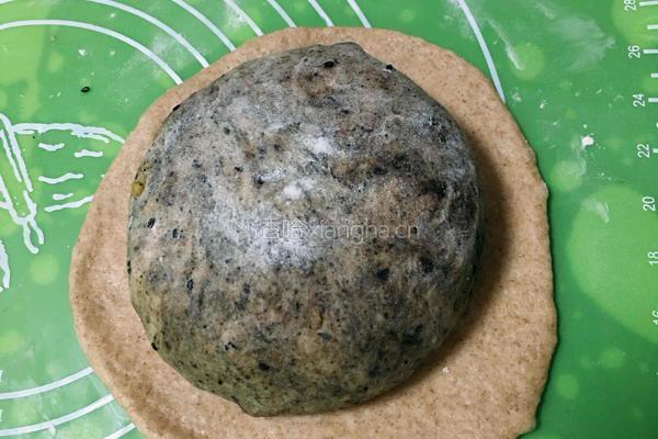 芝麻核桃黑麦包的做法图解18