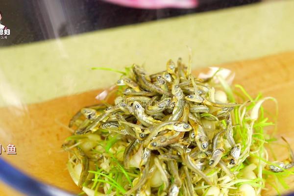 深夏时节，天气炎热，介绍一款爽口下饭的小菜-拌小根菜的做法图解12