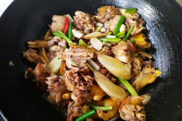 土豆烧鸡肉的做法图解7