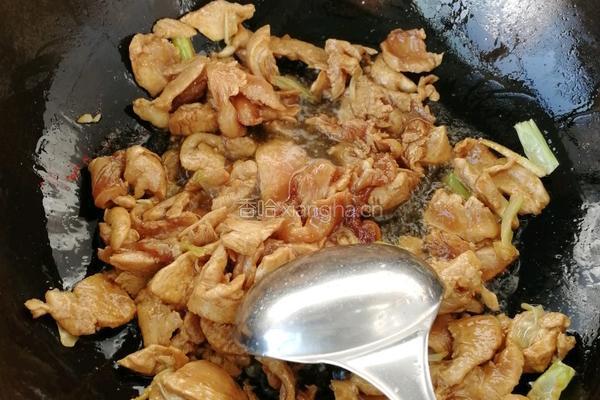 木耳炒鸡胸肉的做法图解6
