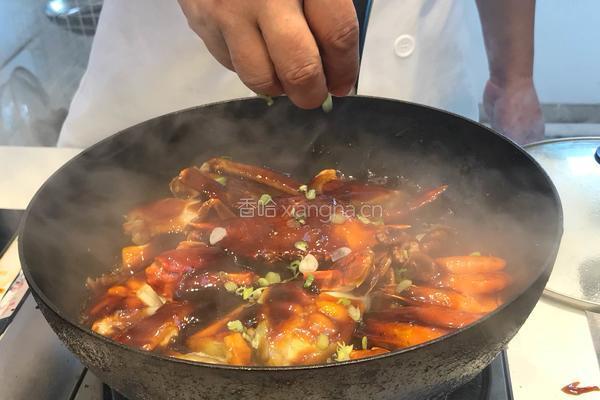 海鲜大焖锅的做法图解13