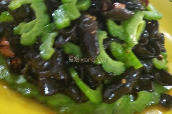 苦瓜拌秋耳的做法图解3